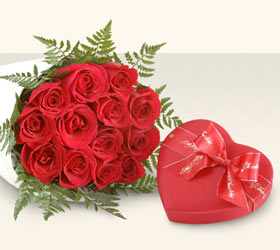  Ankara Anadolu kaliteli taze ve ucuz �i�ekler  10 adet g�l ve kalp �ikolata