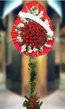 Tek katl� a��l�� nikah d���n �i�ekleri g�rsel