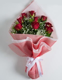 9 adet kırmızı gülden buket  Ankara Anadolu çiçek satışı 